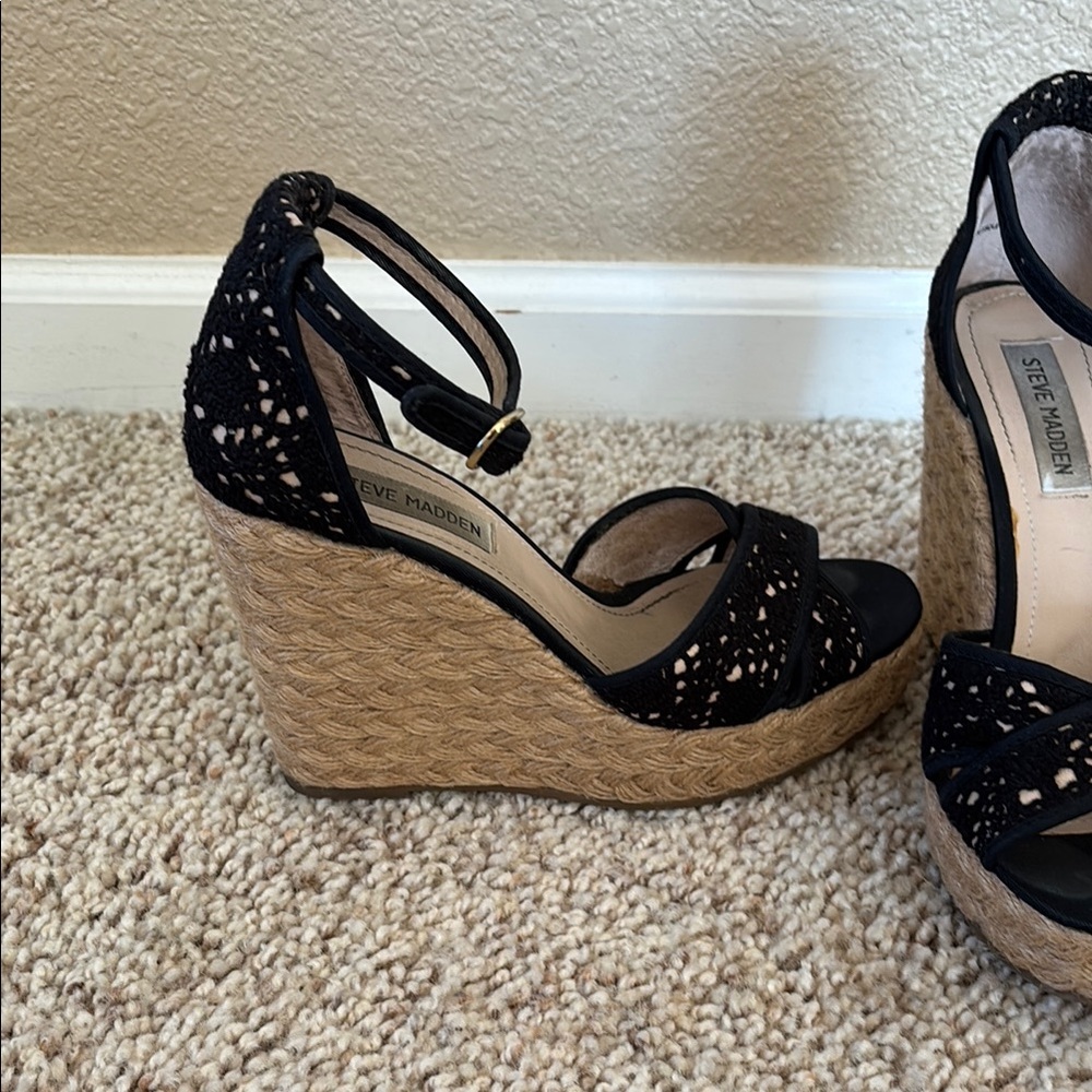 Steve Madden Black and Tan Wedge Espadrilles - Picture 4 of 5